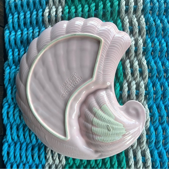 Large Pink Shell Serving Platter Shafford Original measures 11.75 x 8.75 x 5. - Picture 6 of 6